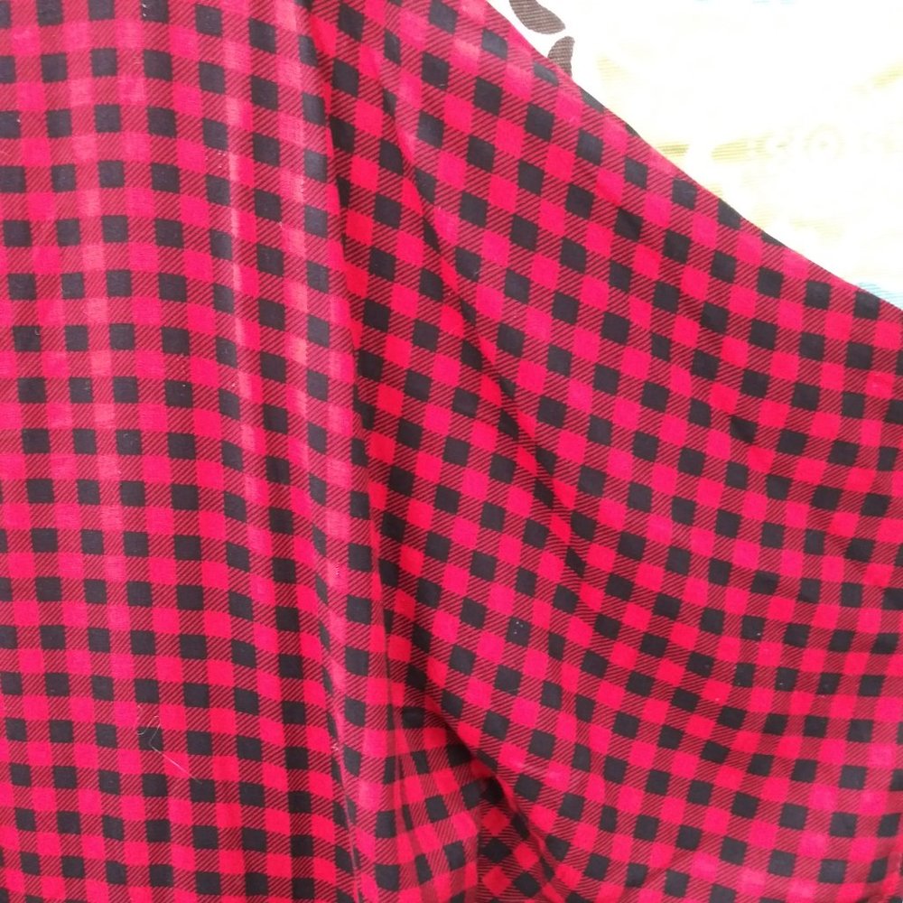 2133 Size Large Jodifl Red Plaid Tunic Top, NWT - Picture 2 of 6